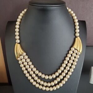 NAPIER Vintage Gold Tone & Faux Pearl‎ Three Strand Necklace Classic Dressy 80's